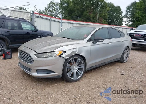 2013 Ford Fusion S z USA, uszkodzony, nr VIN 3FA6P0G71DR298241